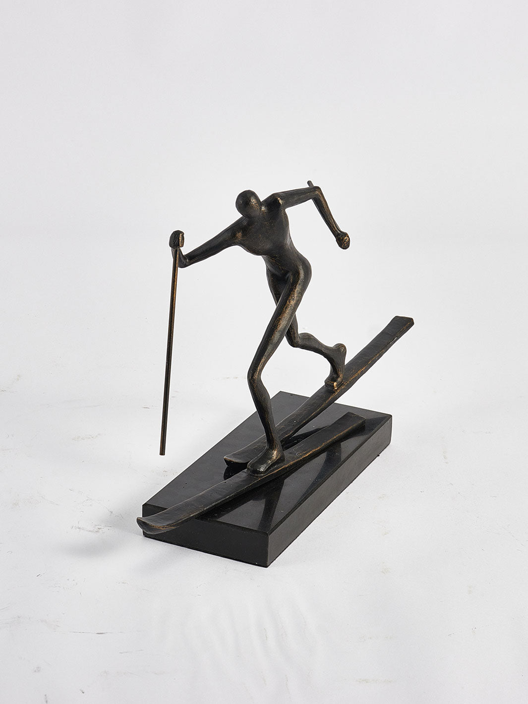 Escultura Hombre Esquiando 40x11x28 cm