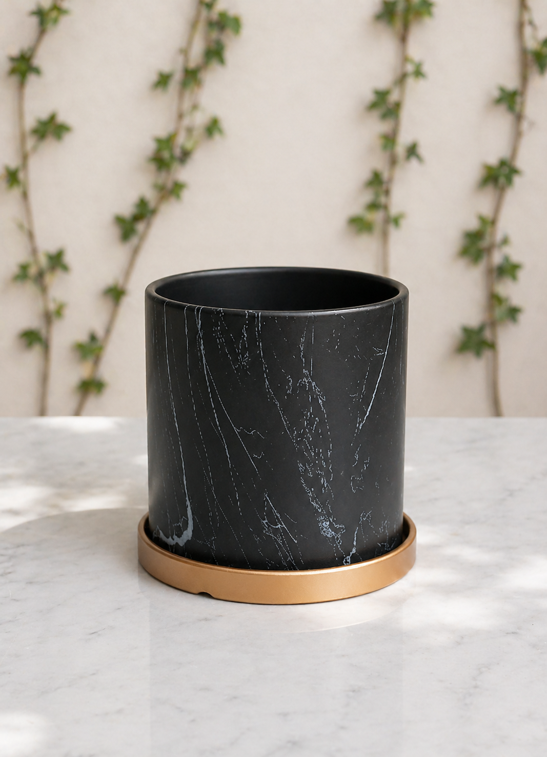 Nórdico Negro S (Macetero de Ceramica)