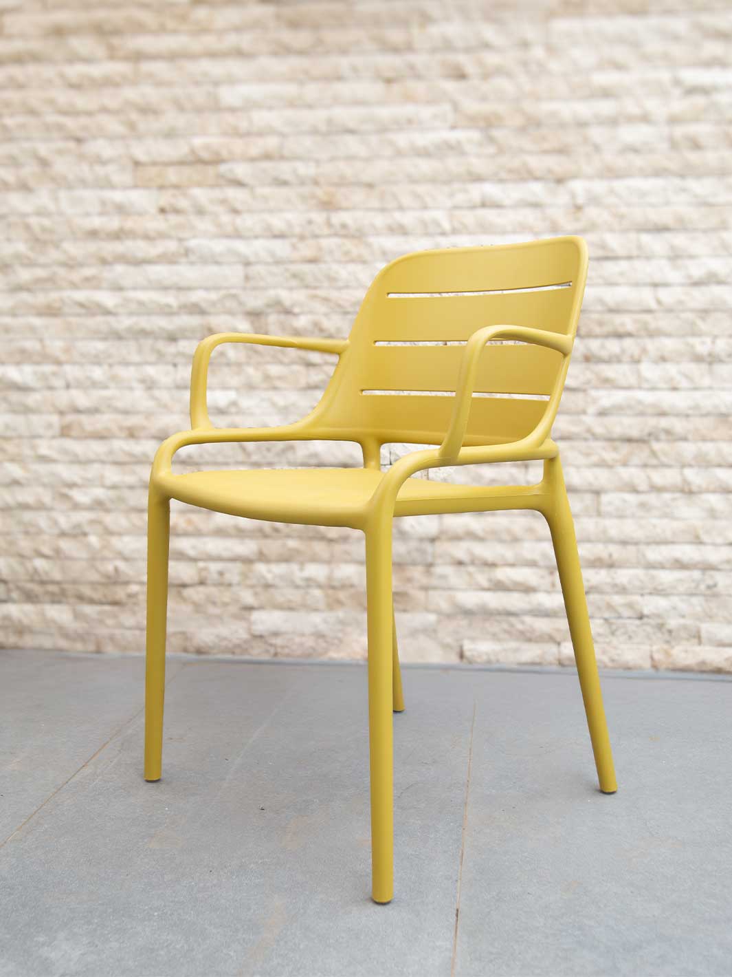 Silla Zonda Plástico Mostaza 52X60X82 cm