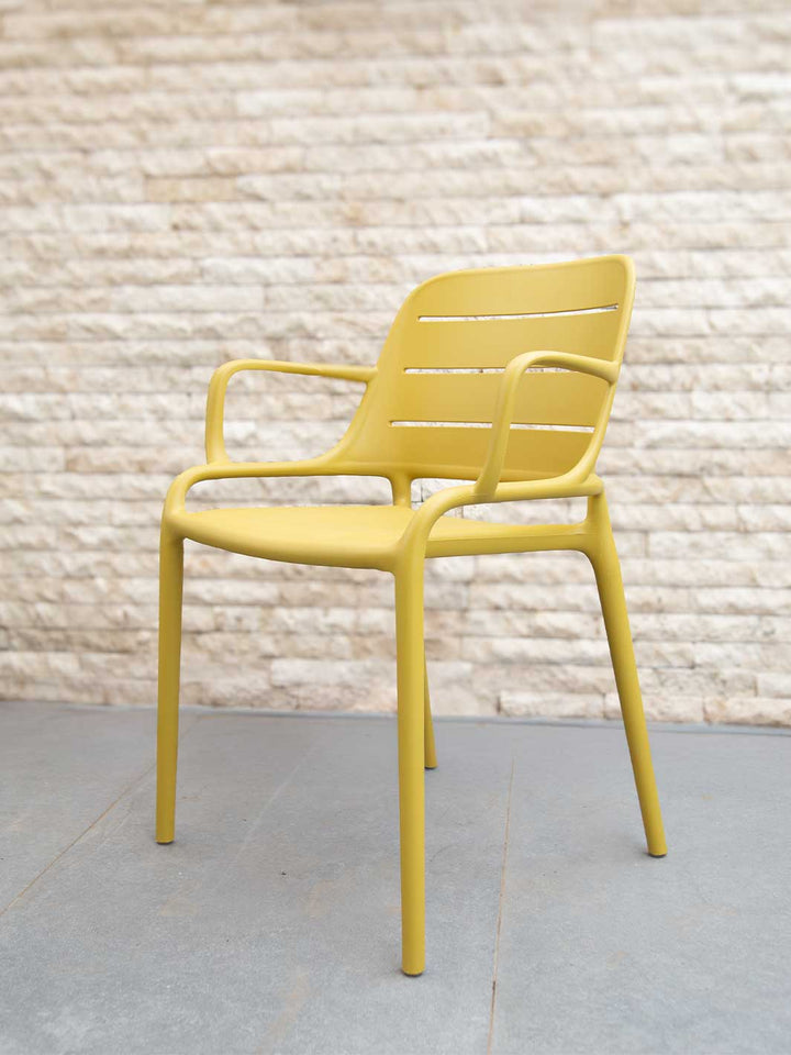 Silla Zonda Plástico Mostaza 52X60X82 cm