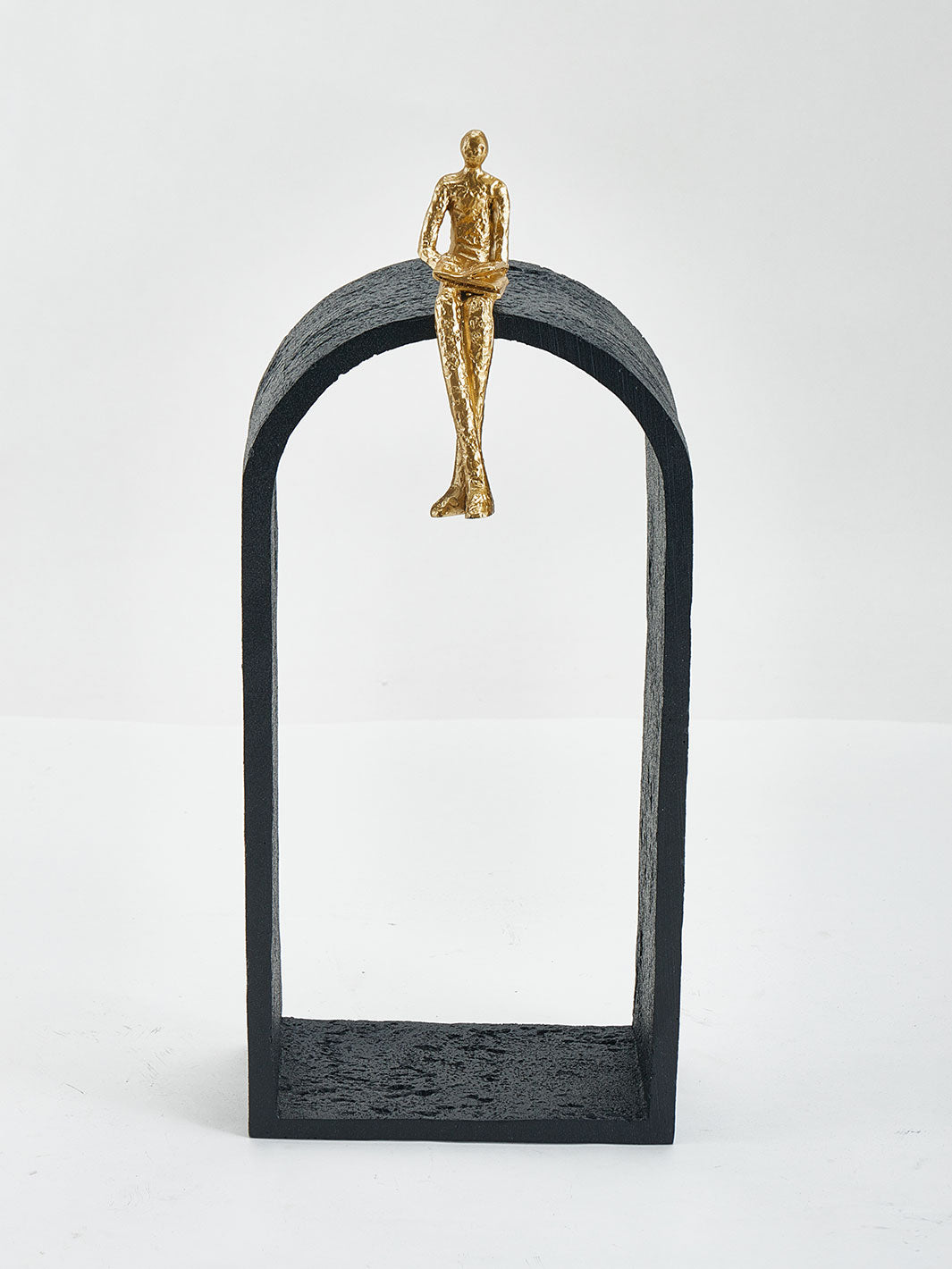 Escultura Hombre en el Arco 18x11x44 cm