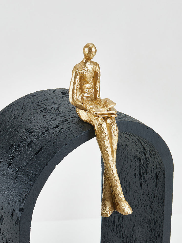 Escultura Hombre en el Arco 18x11x44 cm