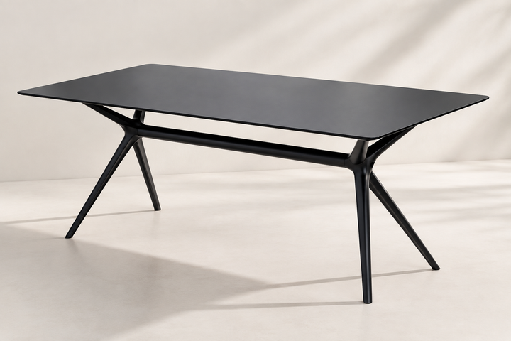 Set Comedor: Mesa Tavari + 4 Sillas Alizé