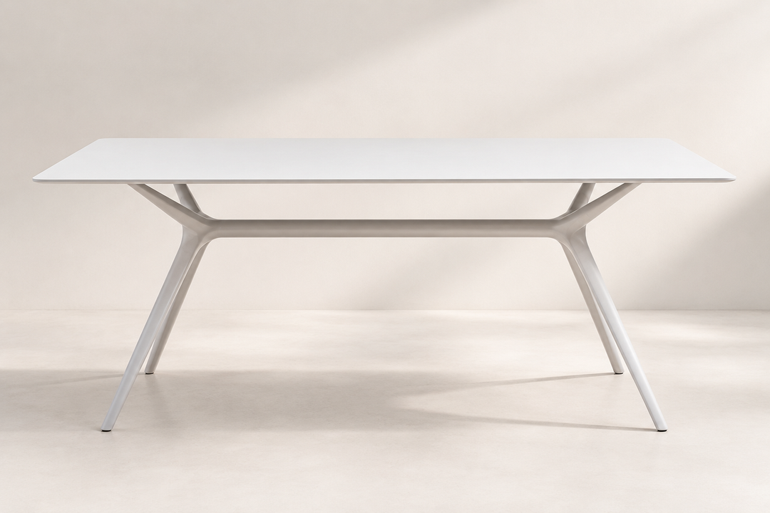 Set Comedor: Mesa Tavari + 4 Sillas Alizé