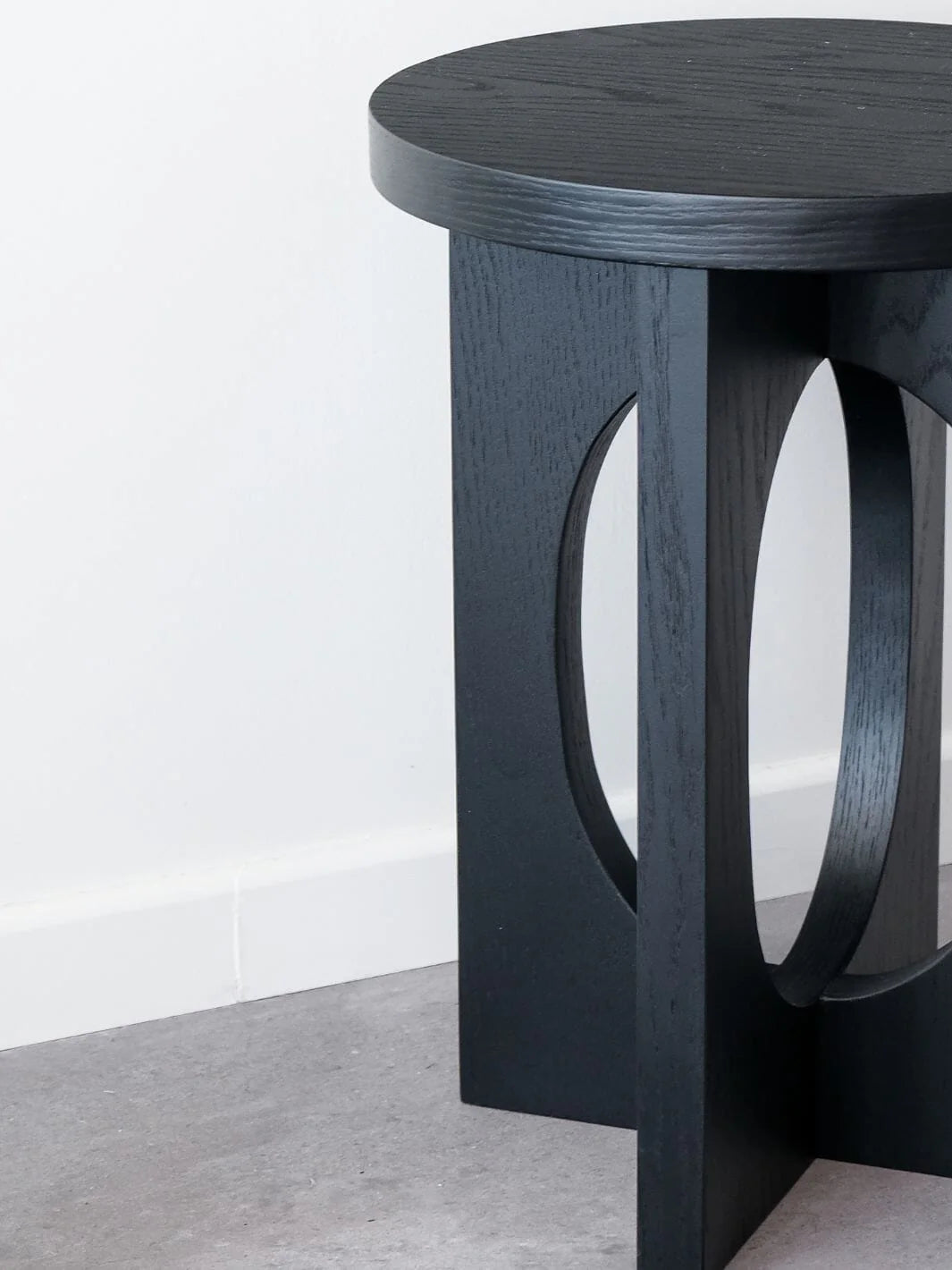 Mesa Lateral Hamburgo Negra